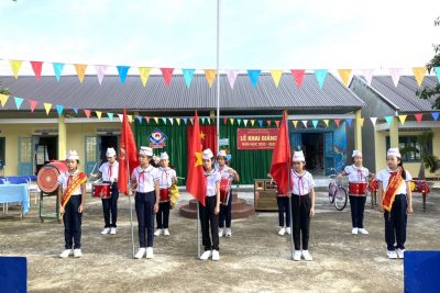 TRƯỜNG TIỂU HỌC LÊ QUÝ ĐÔN RỘN RÀNG KHAI GIẢNG NĂM HỌC MỚI VÀ NGÀY TOÀN DÂN ĐƯA TRẺ ĐẾN TRƯỜNG NĂM HỌC: 2022 -2023